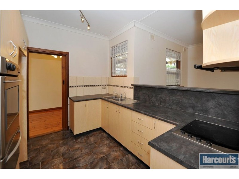 42 Burns Court, Morphett Vale SA 5162