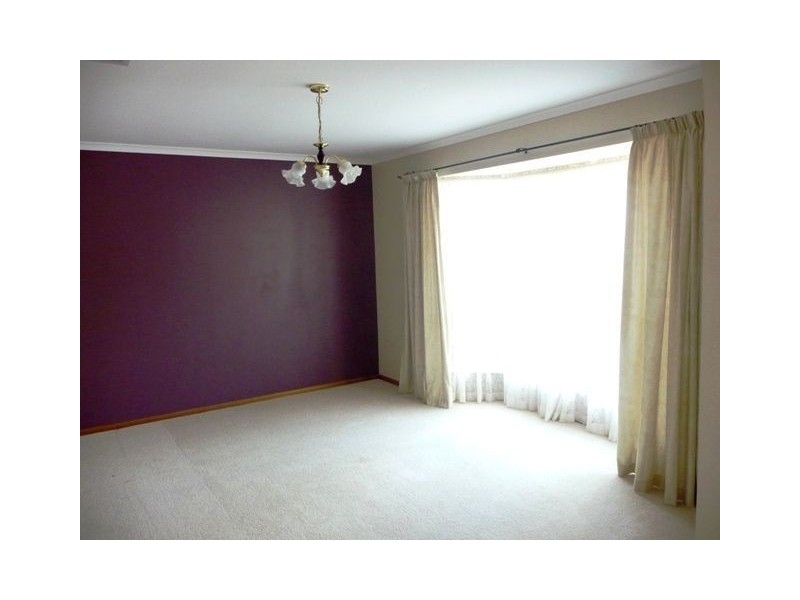6 Nicholas Walk, Aberfoyle Park SA 5159