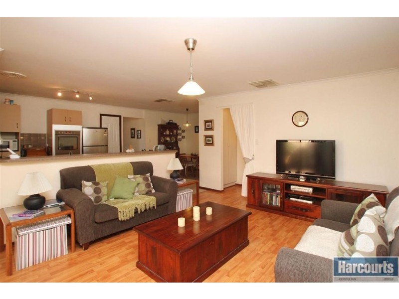 47 Woodlea Drive, Aberfoyle Park SA 5159