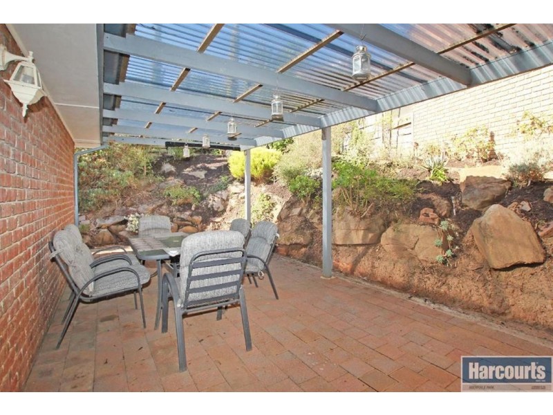 47 Woodlea Drive, Aberfoyle Park SA 5159