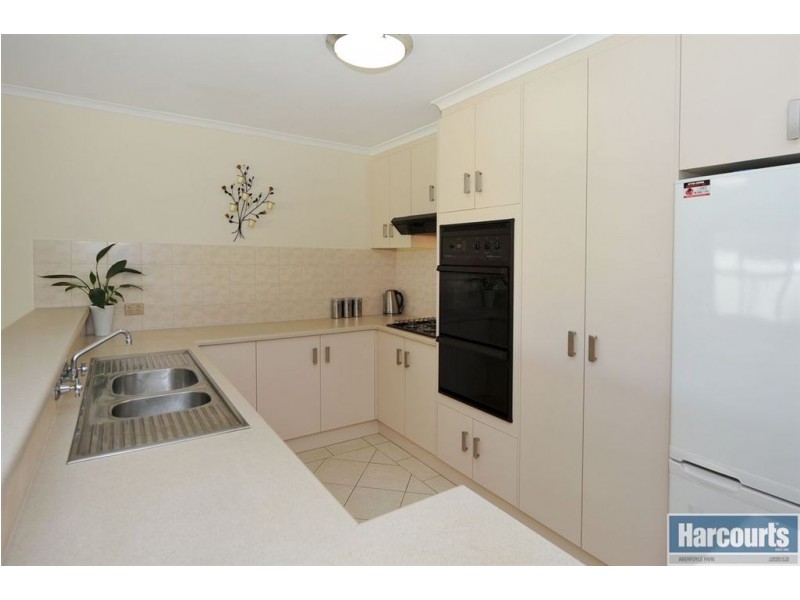 4 Malvern Way, Onkaparinga Hills SA 5163