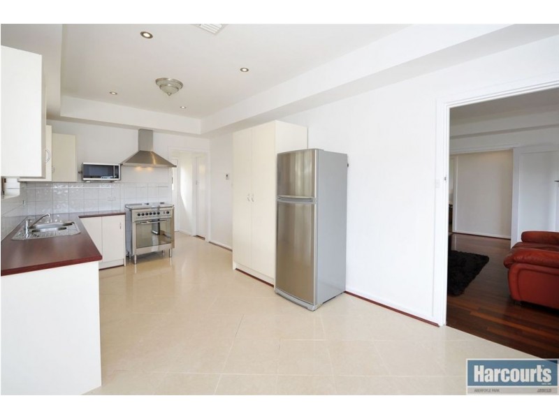 19 Almond Grove, Morphett Vale SA 5162