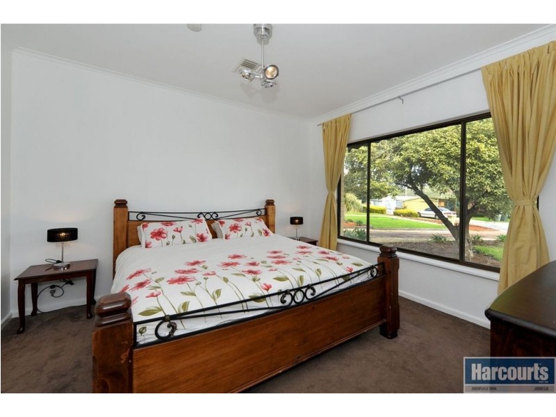 19 Almond Grove, Morphett Vale SA 5162