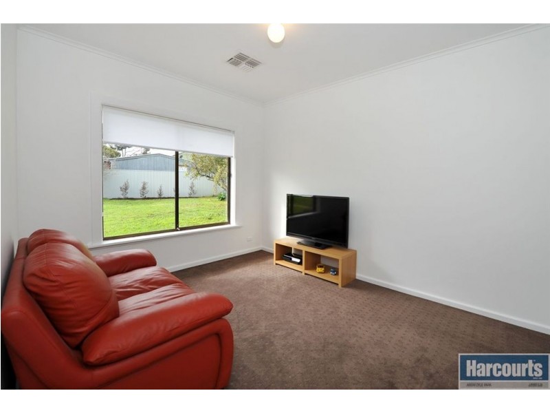 19 Almond Grove, Morphett Vale SA 5162