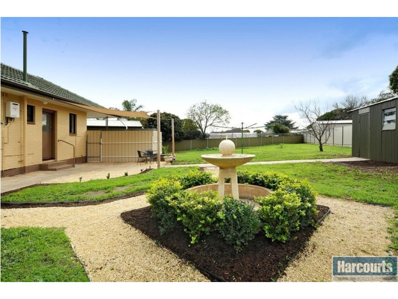 19 Almond Grove, Morphett Vale SA 5162