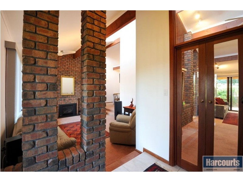28 Monaco Circuit, Aberfoyle Park SA 5159
