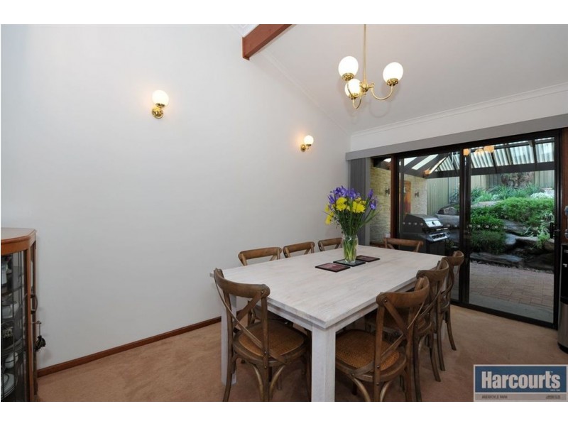 28 Monaco Circuit, Aberfoyle Park SA 5159