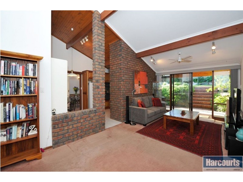 28 Monaco Circuit, Aberfoyle Park SA 5159