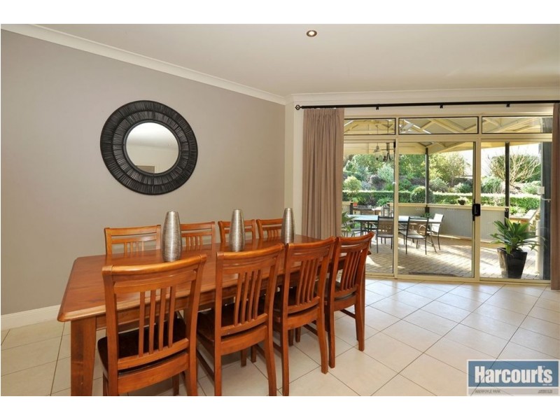 20 Fairfield Road, Mount Barker SA 5251