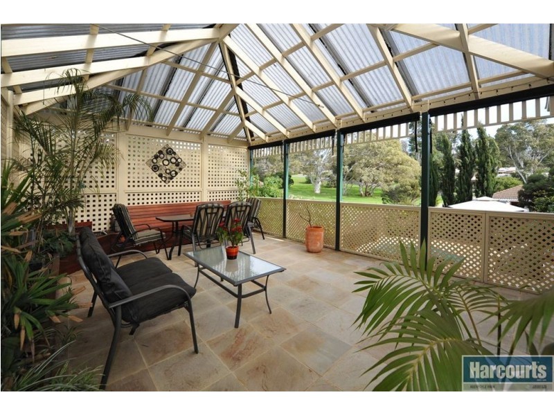 9 Grassdale Rise, Aberfoyle Park SA 5159