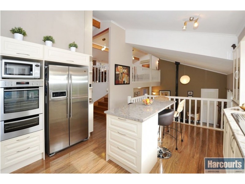 9 Grassdale Rise, Aberfoyle Park SA 5159