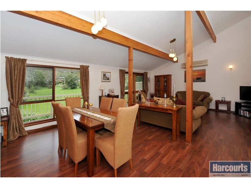 9 Grassdale Rise, Aberfoyle Park SA 5159