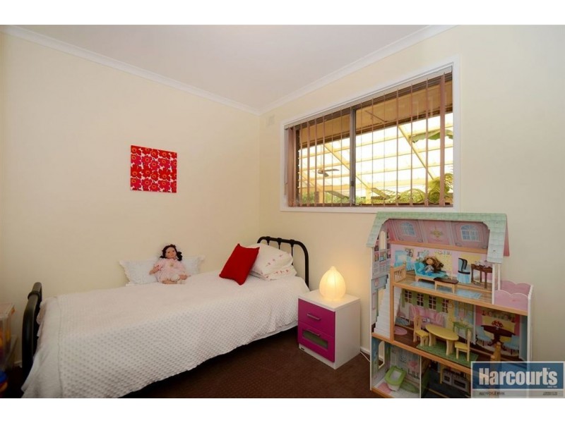 18 Black Road, Flagstaff Hill SA 5159