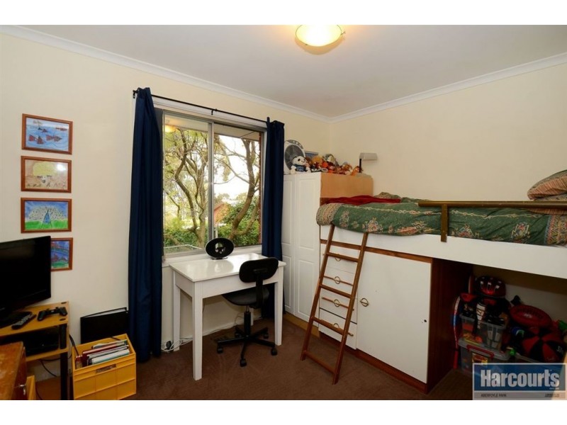 18 Black Road, Flagstaff Hill SA 5159