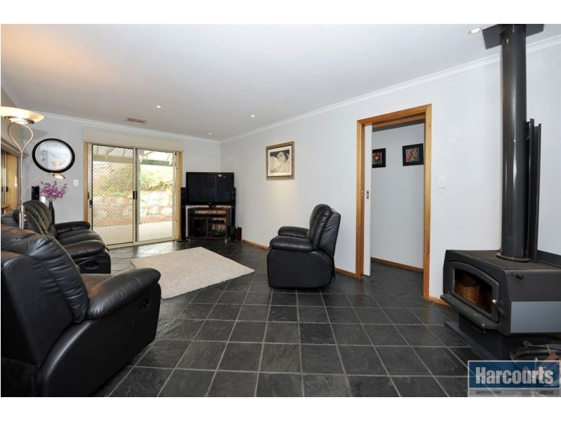 42 McHarg Road, Happy Valley SA 5159