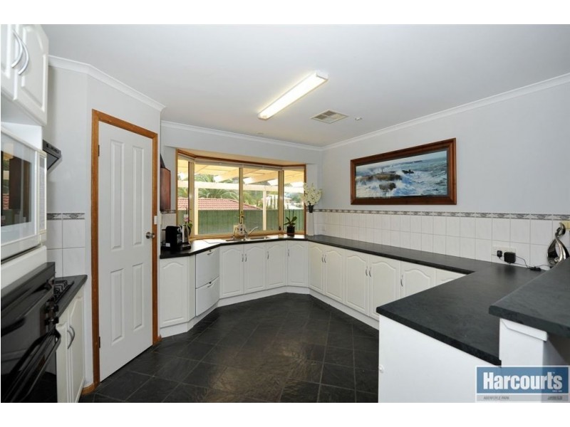 42 McHarg Road, Happy Valley SA 5159