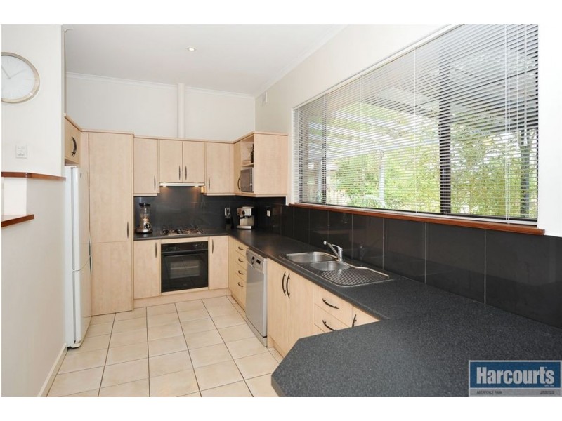 13 Glenalvon Drive, Flagstaff Hill SA 5159