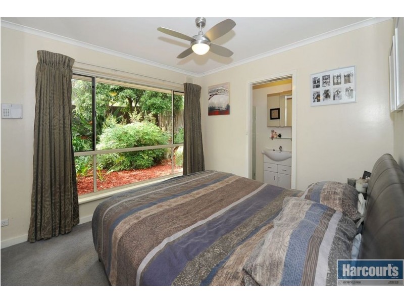 13 Glenalvon Drive, Flagstaff Hill SA 5159