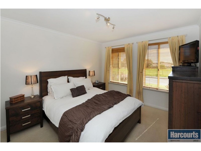 12 Pickard Circuit, Woodcroft SA 5162