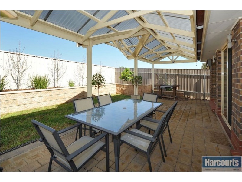 12 Pickard Circuit, Woodcroft SA 5162