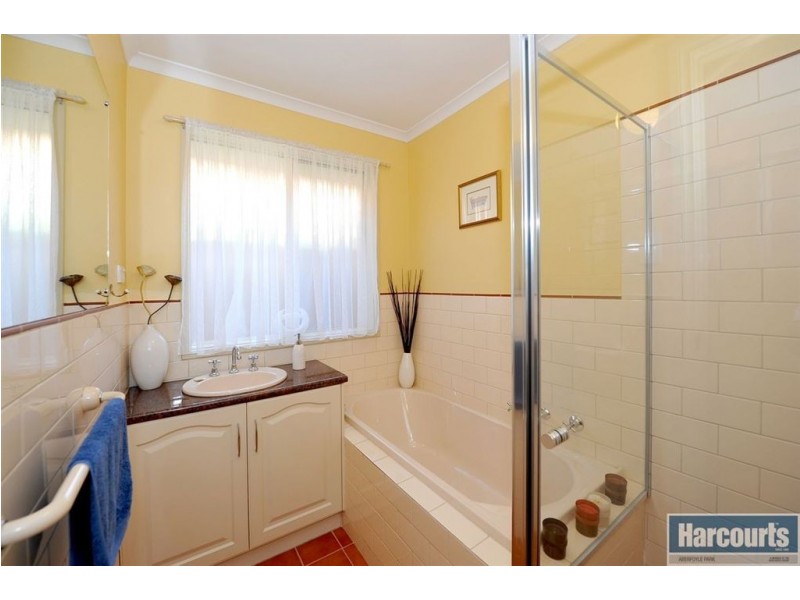 5a Goods Crescent, Hove SA 5048