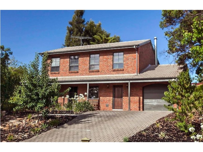 5 Grassdale Rise, Aberfoyle Park SA 5159