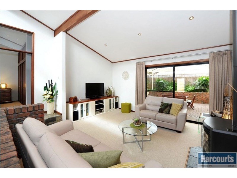 1 Bruce Street, Aberfoyle Park SA 5159