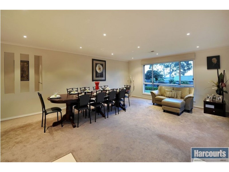 31 Vaucluse Drive, Happy Valley SA 5159