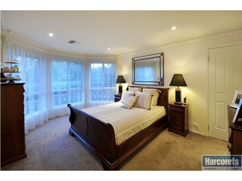 31 Vaucluse Drive, Happy Valley SA 5159