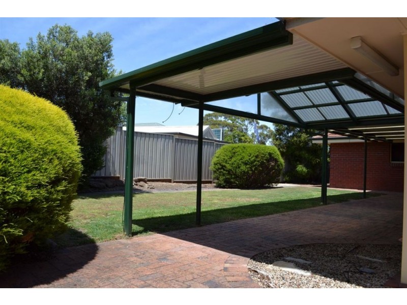 17 Ironbark Ave, Flagstaff Hill SA 5159