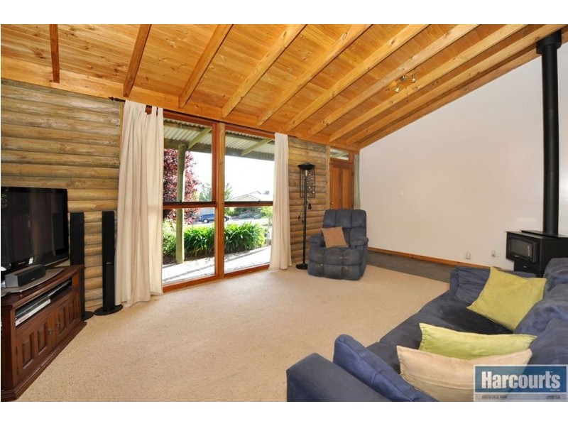 4 Falco Court, Flagstaff Hill SA 5159