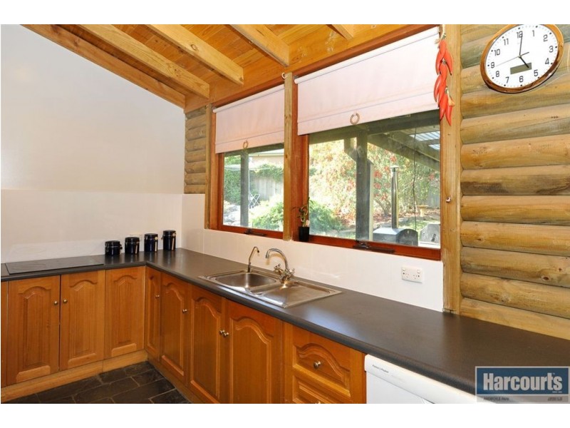 4 Falco Court, Flagstaff Hill SA 5159