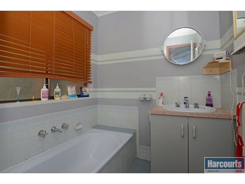 34 Doulton Drive, Trott Park SA 5158