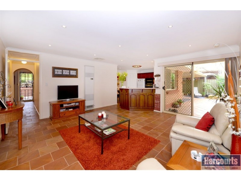 20 Dianne Street, Happy Valley SA 5159