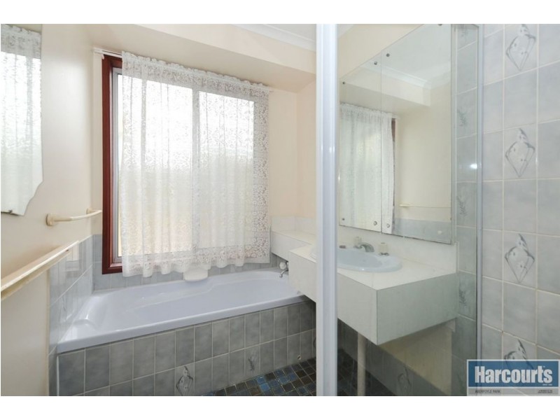 10 Ashington Way, Aberfoyle Park SA 5159