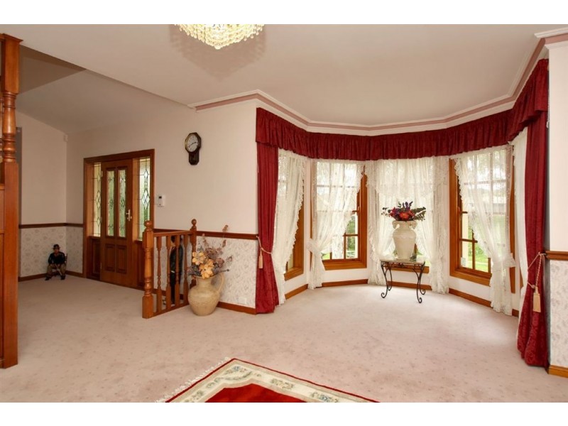 12 The Parkway, Aberfoyle Park SA 5159