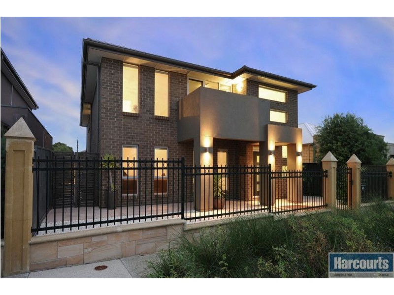 15 Acacia Grove (off Evergreen Pde), Flagstaff Hill SA 5159