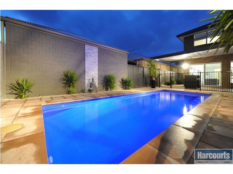 15 Acacia Grove (off Evergreen Pde), Flagstaff Hill SA 5159