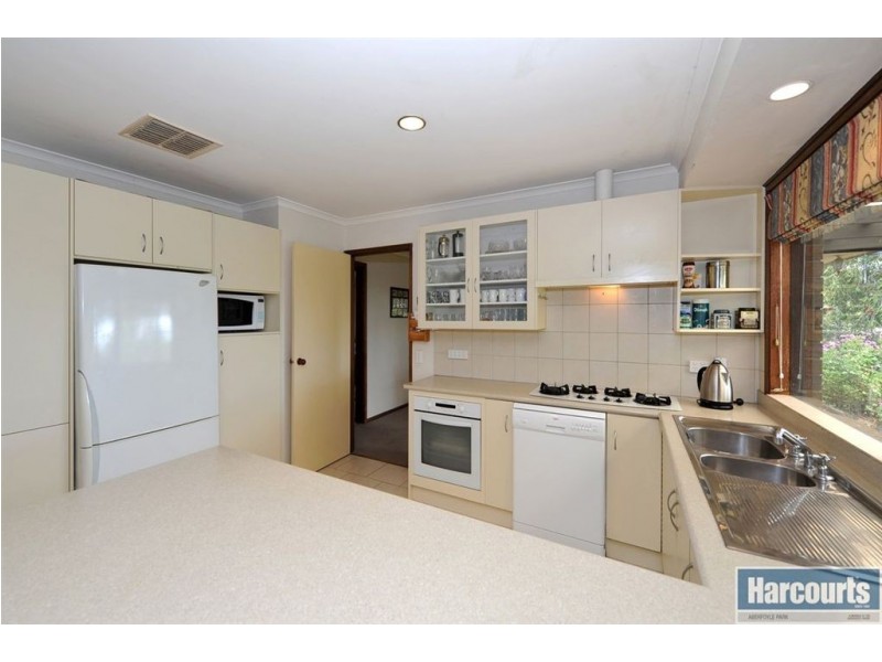 4 Ridgefield Close, Aberfoyle Park SA 5159