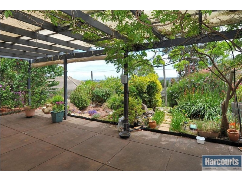 4 Ridgefield Close, Aberfoyle Park SA 5159