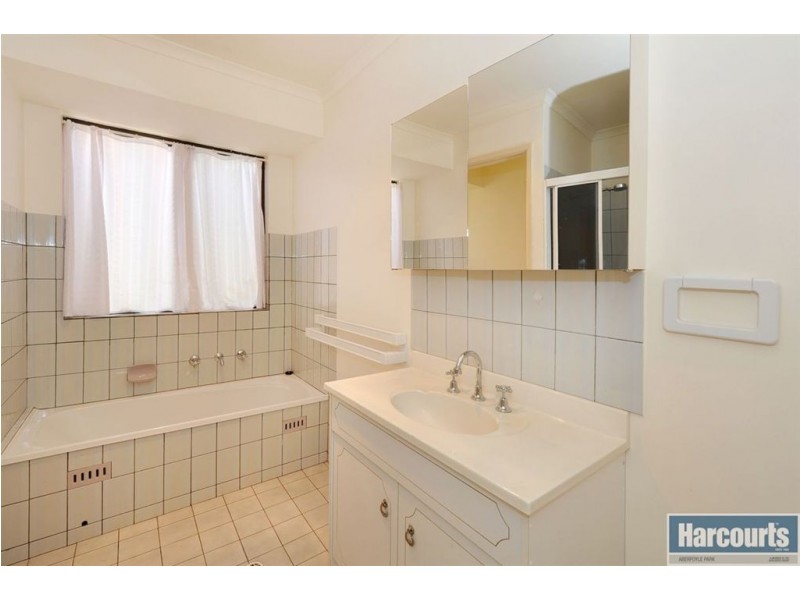 37 Monaco Circuit, Aberfoyle Park SA 5159