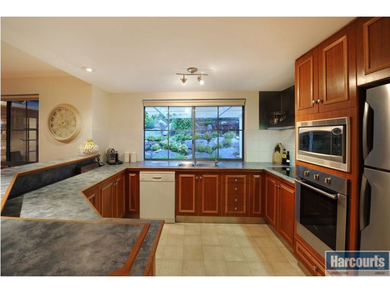 74 Kingfisher Circuit, Flagstaff Hill SA 5159
