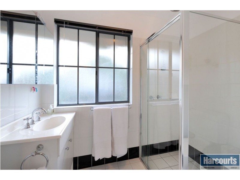 74 Kingfisher Circuit, Flagstaff Hill SA 5159
