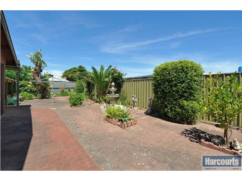 10 Vendale Drive, Flagstaff Hill SA 5159