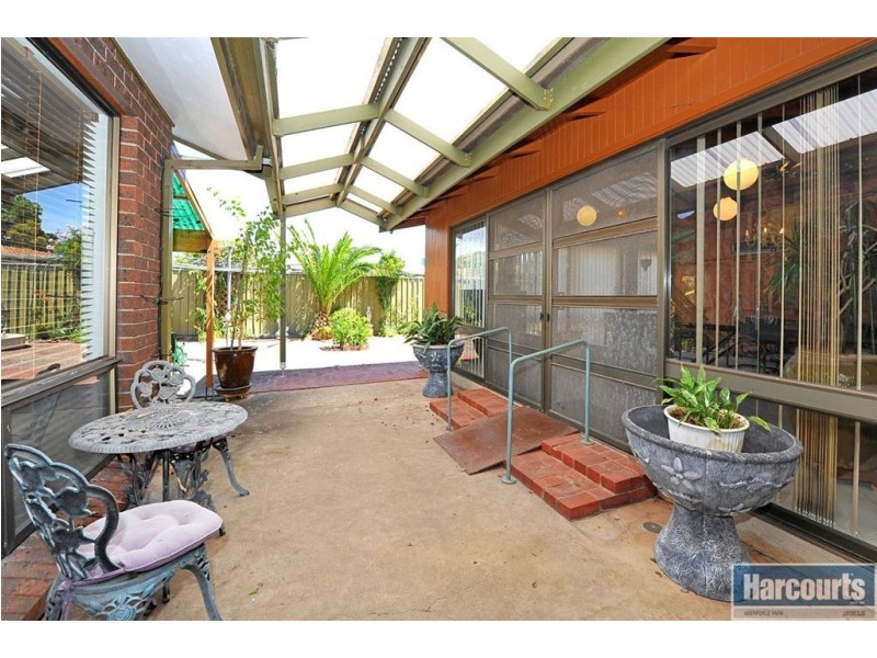 10 Vendale Drive, Flagstaff Hill SA 5159