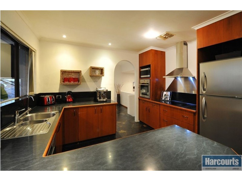 21 Catharina Street, Flagstaff Hill SA 5159