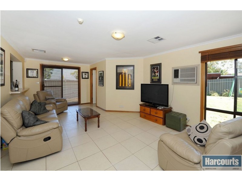 31 Pine Drive, Aberfoyle Park SA 5159