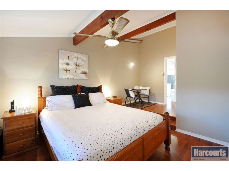 50 Doulton Drive, Trott Park SA 5158