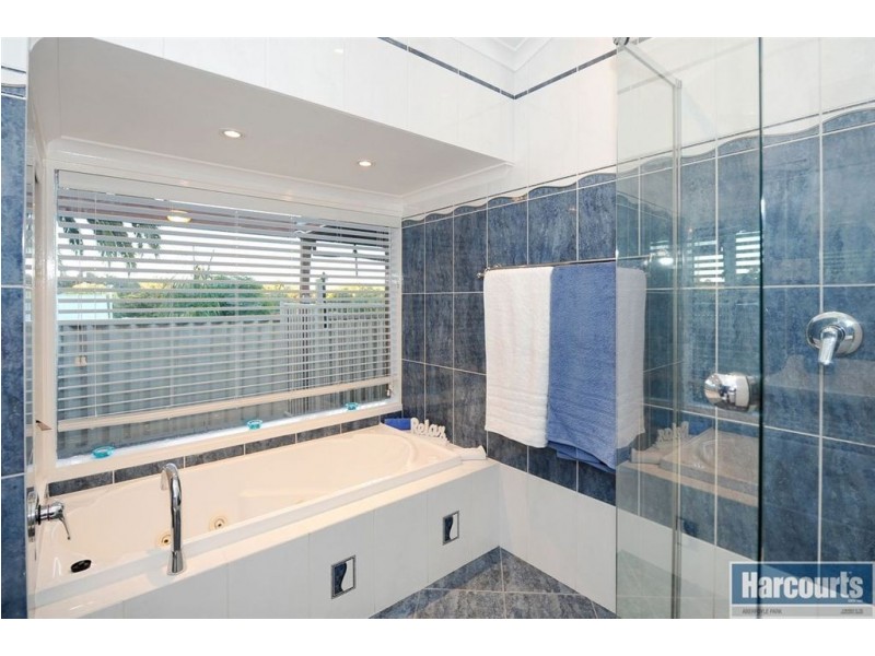 50 Doulton Drive, Trott Park SA 5158