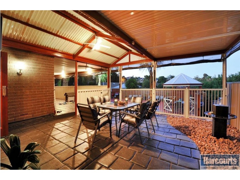 50 Doulton Drive, Trott Park SA 5158